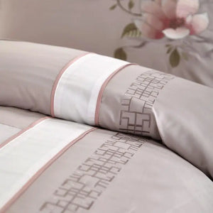 Luxury Egyptian Cotton Classical  Chic Embroidery Bedding set US Queen King size Bed set Bed sheet set Pillowcase parrure de lit