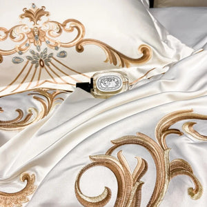 Luxury Gold Royal Embroidery Satin And Cotton Bedding Set Smooth Smooth Double Duvet Cover Set Comforter Cover And Pillowcases