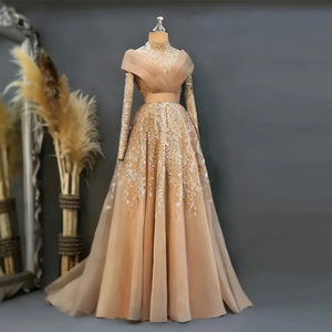 Luxury Crystal Beaded Prom Ball Gowns Dubai Princess Muslim Lace Appliques Long Sleeves Evening Dresses High Neck Party Dress