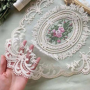 1PC Dinning Lace Table Cover Embroidered Table Cloth Elegant Round Tablecloth Coffee Coasters Napkin Party Wedding Decoration