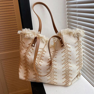 Luxury Design Woven Tote Bag Casual Large Capacity Handbag Tassel Fashion Beach Holiday Women Shoulder Bag Female Shopping Purse